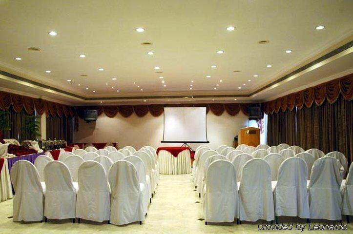 Regency Kanchipuram By Grt Hotels Экстерьер фото